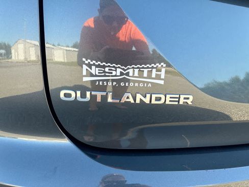 Used 2025 Mitsubishi Outlander SE AWD/4WD image 31