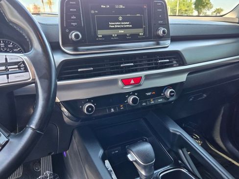 Used 2020 Kia Telluride LX AWD/4WD image 14