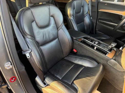 Used 2018 Volvo XC90 T6 Inscription w/ Convenience Package image 11
