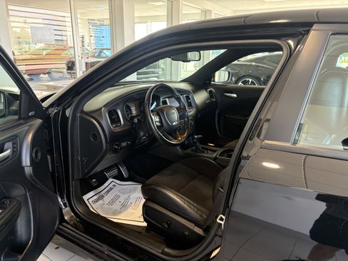 Used 2023 Dodge Charger R/T w/ Plus Group RWD image 2