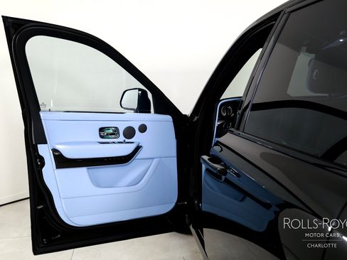 New 2027 Rolls-Royce Cullinan Black Badge AWD/4WD image 11