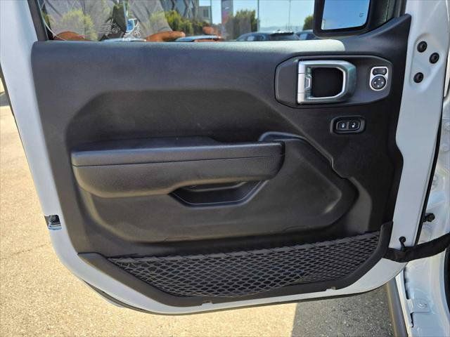 Used 2023 Jeep Wrangler Unlimited w/ 8.4" Radio Group AWD/4WD image 19