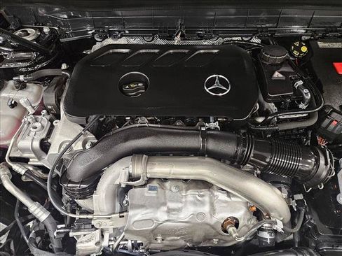 Used 2026 Mercedes-Benz GLB 250 image 15