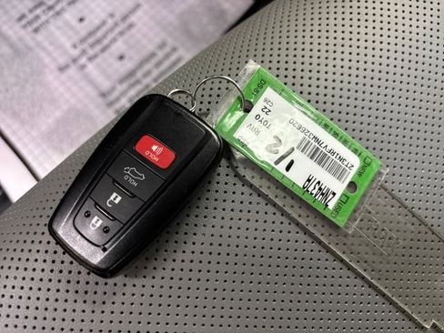 Used 2022 Toyota RAV4 Limited w/ Limited Grade Weather Package image 31