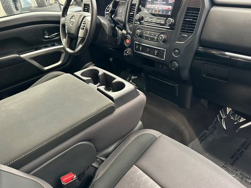 Used 2023 Nissan Titan SV AWD/4WD image 16