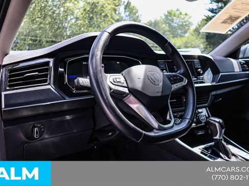 Used 2024 Volkswagen Jetta SE FWD image 22