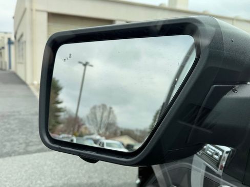 Used 2022 Ford F150 XLT w/ Equipment Group 302A High image 13