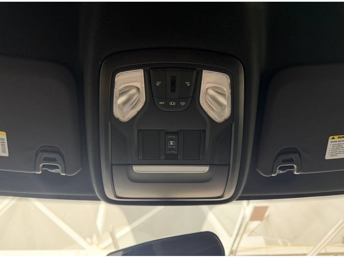 Used 2022 RAM 3500 Tradesman AWD/4WD image 31