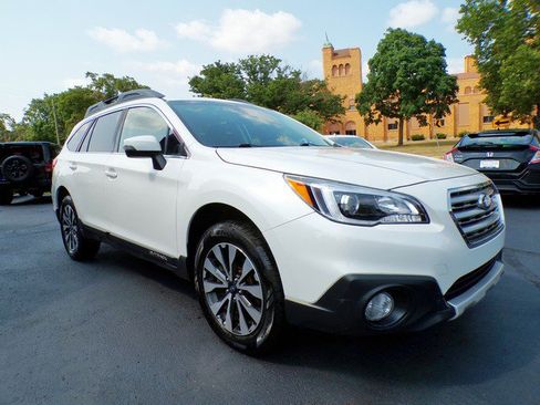 Used 2017 Subaru Outback 2.5i Limited AWD/4WD image 5