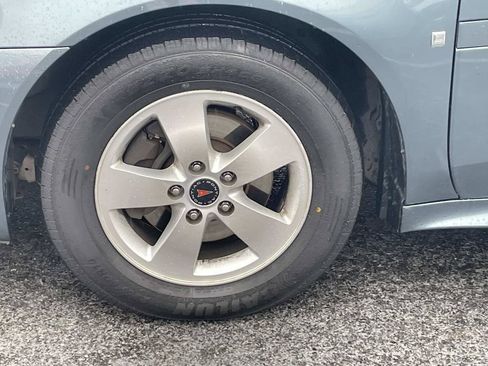 Used 2006 Pontiac Grand Prix w/ Preferred Package FWD image 11