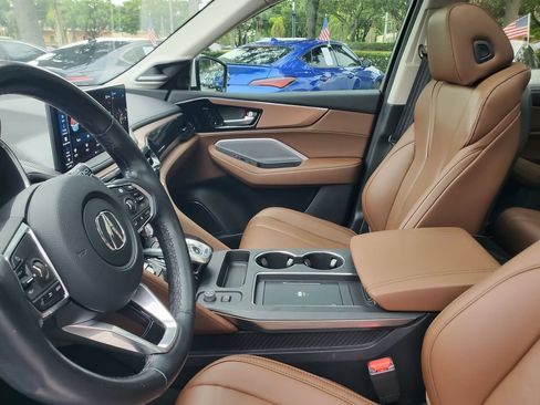 Used 2025 Acura MDX w/ Technology Package FWD image 17