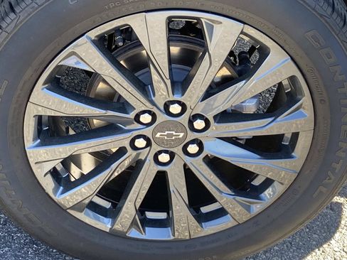 Used 2023 Chevrolet Traverse RS AWD/4WD image 33