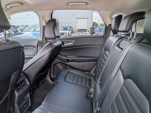 Used 2021 Ford Edge SEL AWD/4WD image 14