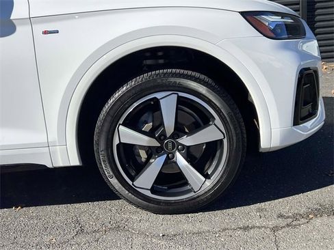 Used 2023 Audi Q5 2.0T Premium Plus w/ Premium Plus Package image 6