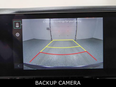 Used 2025 Kia Carnival image 19