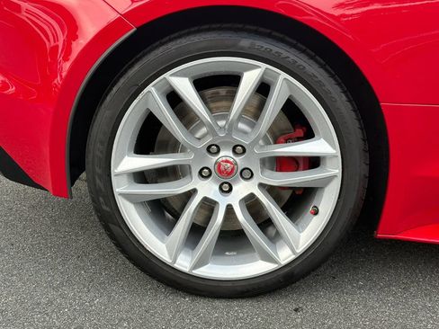 Used 2016 Jaguar F-TYPE R AWD/4WD image 17