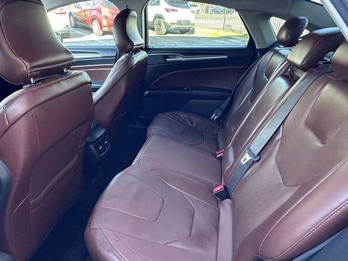 Used 2016 Ford Fusion Titanium image 3