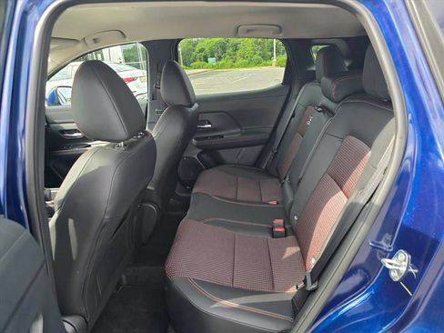Used 2025 Nissan Kicks SR FWD image 12