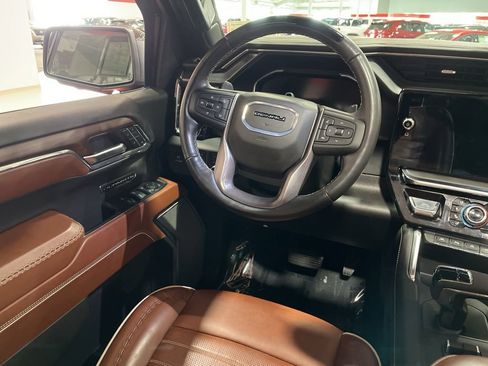 Certified 2024 GMC Sierra 1500 Denali Ultimate image 17