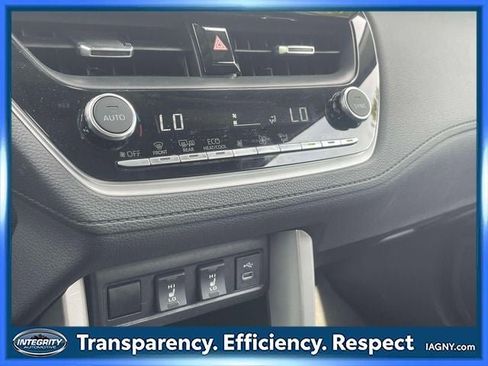 Certified 2025 Toyota Corolla Cross XLE AWD/4WD image 29