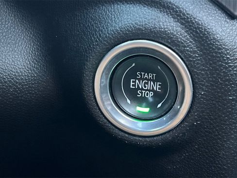 Used 2020 GMC Sierra 3500 Denali w/ Denali Ultimate Package image 21