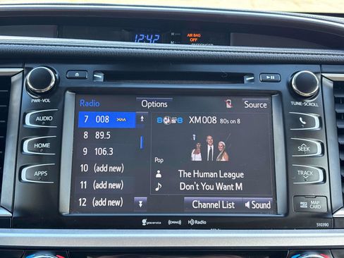 Used 2019 Toyota Highlander XLE image 34