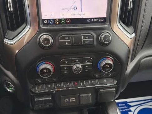 Used 2020 Chevrolet Silverado 2500 High Country w/ Technology Package image 24