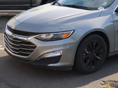 Used 2023 Chevrolet Malibu LT image 17