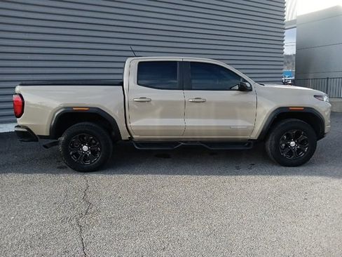 Used 2024 GMC Canyon Elevation w/ Convenience Package image 2