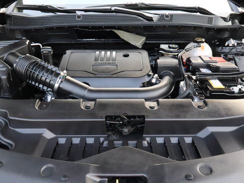 Used 2025 Chevrolet Blazer LT image 18