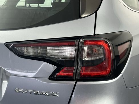 Used 2023 Subaru Outback 2.5i image 25
