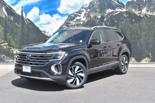 Used 2024 Volkswagen Atlas SEL AWD/4WD image 6