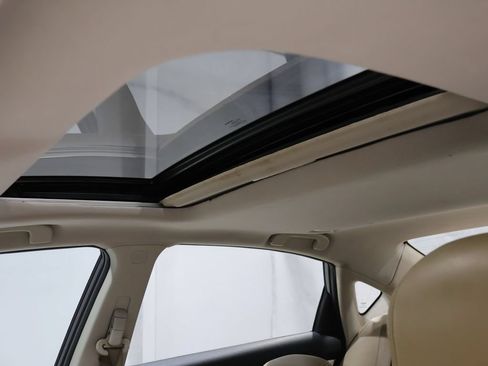 Used 2014 Nissan Altima 2.5 SL w/ Moonroof Package FWD image 11
