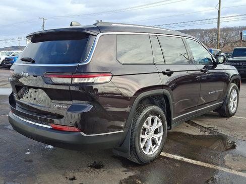 Used 2022 Jeep Grand Cherokee L Limited image 10