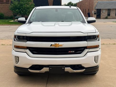 Used 2019 Chevrolet Silverado 1500 LT w/ All Star Edition AWD/4WD image 2