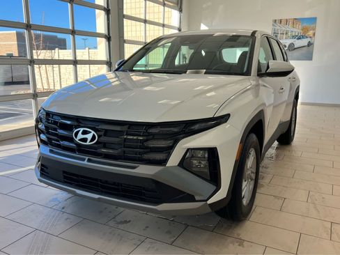 New 2026 Hyundai Tucson SE AWD/4WD image 2