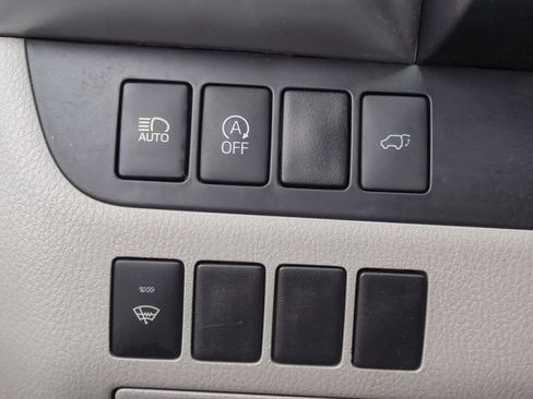 Used 2018 Toyota Highlander XLE AWD/4WD image 18