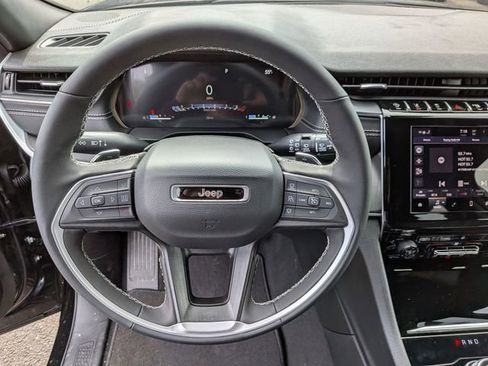 New 2026 Jeep Grand Cherokee L 4WD image 14