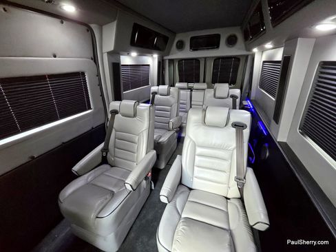 Used 2019 RAM ProMaster 2500 w/ Mopar Trailer Tow Group FWD image 3