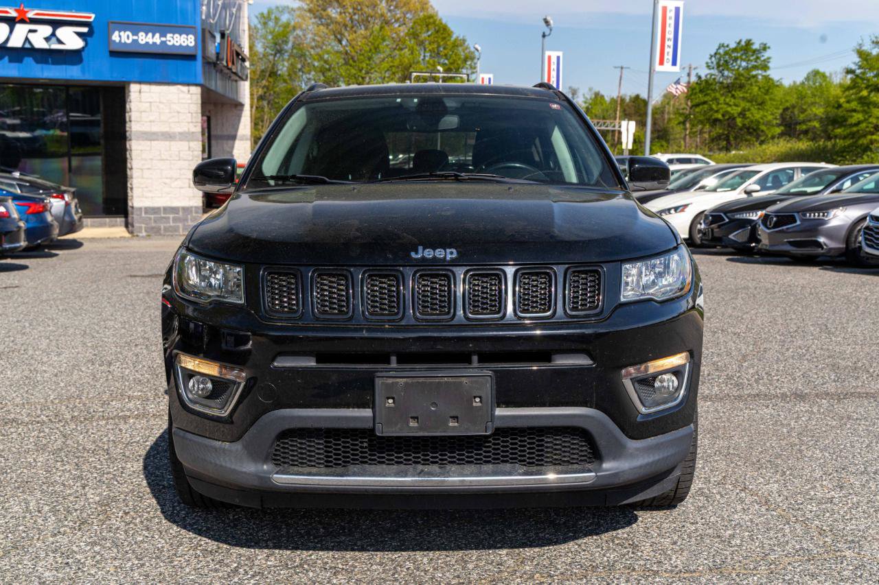 Used 2018 Jeep Compass Limited w/ Navigation Group FWD image 2