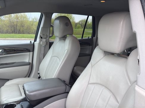 Used 2013 Buick Enclave Premium FWD image 19