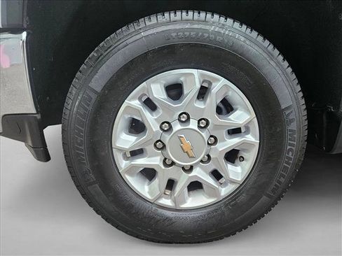 Used 2021 Chevrolet Silverado 3500 LT w/ Convenience Package image 21