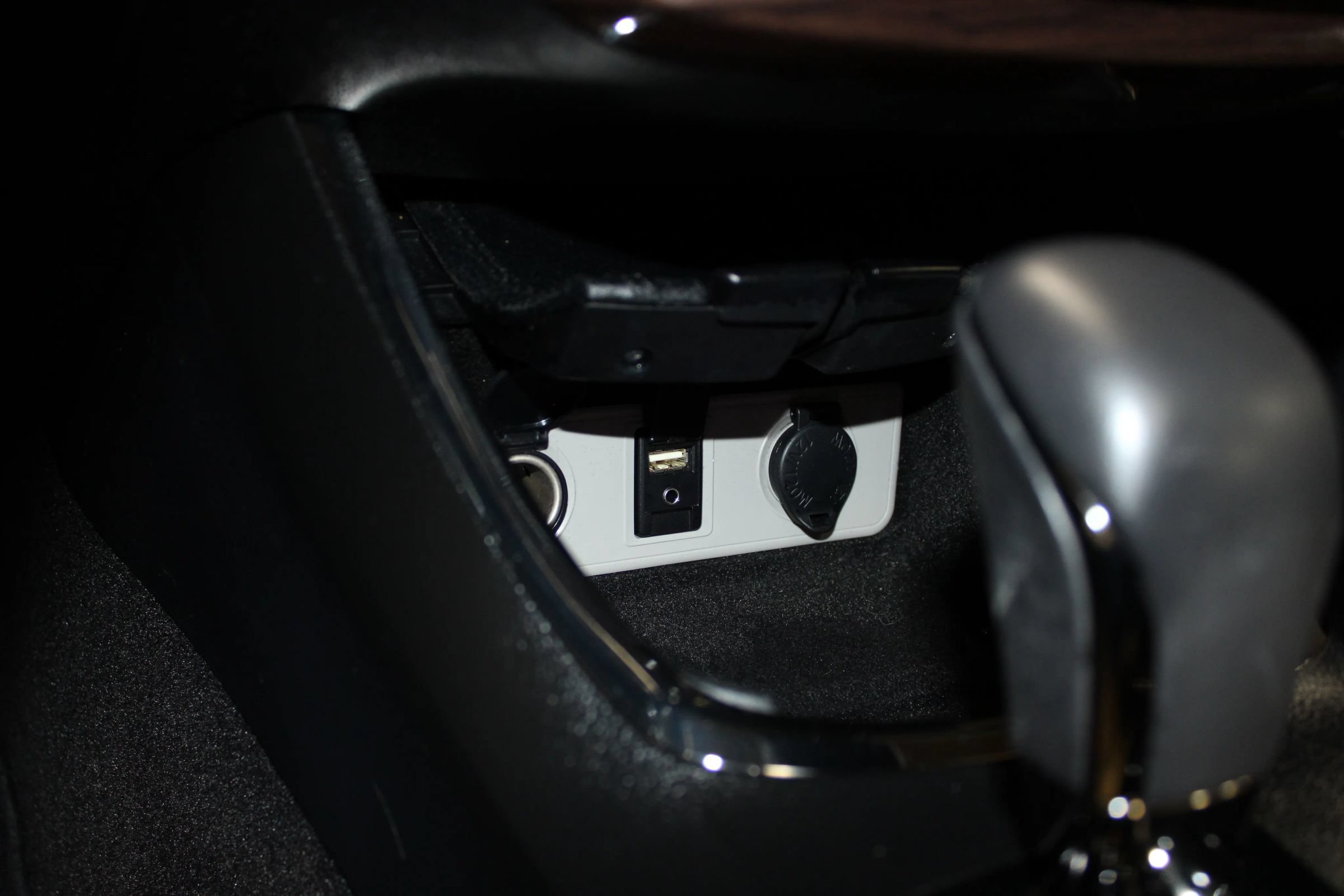 Used 2014 Toyota Avalon XLE Touring FWD image 19