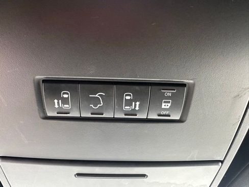 Used 2019 Dodge Grand Caravan GT image 26