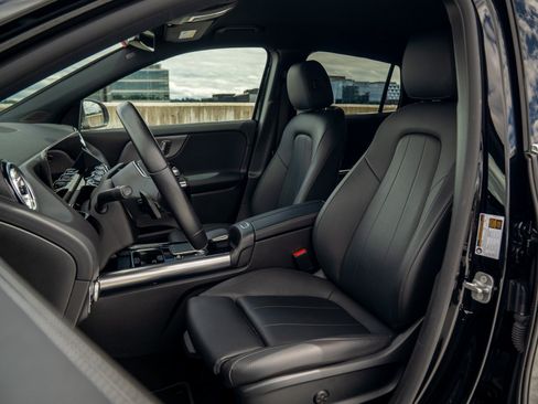 Certified 2023 Mercedes-Benz GLA 250 image 25