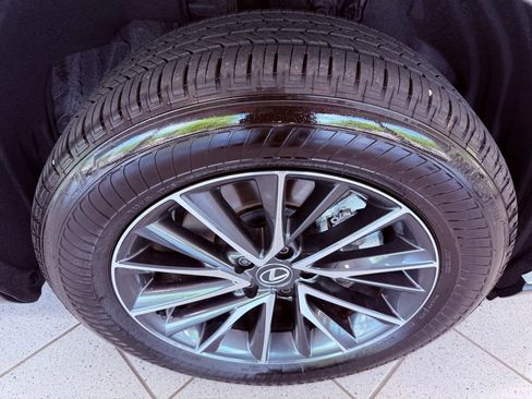 Used 2025 Lexus NX 250 FWD w/ Premium Package image 15