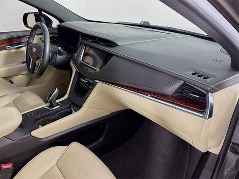 Used 2019 Cadillac XT5 Premium Luxury image 30