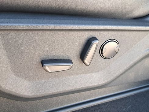 New 2026 Ford F350 Lariat w/ Black Appearance Package image 21