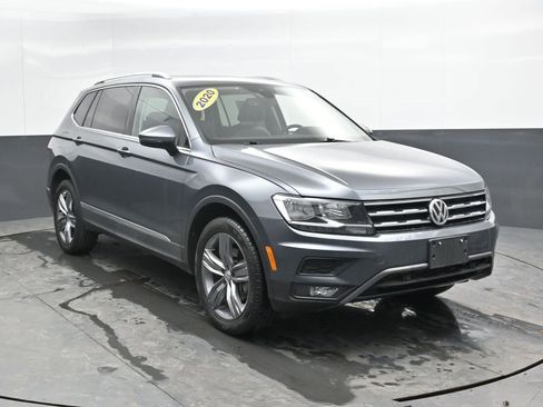 Used 2020 Volkswagen Tiguan SEL w/ 3rd Row Seat Package image 6