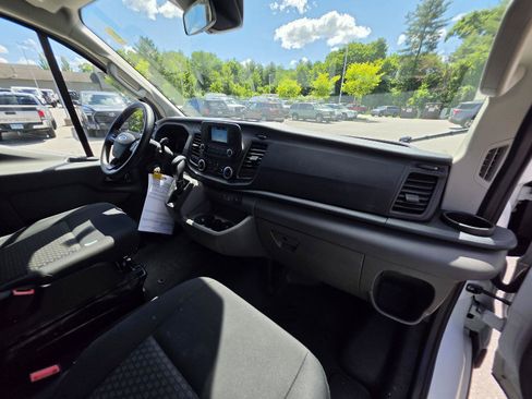 Used 2025 Ford Transit 250 Low Roof w/ Exterior Upgrade Package RWD image 16